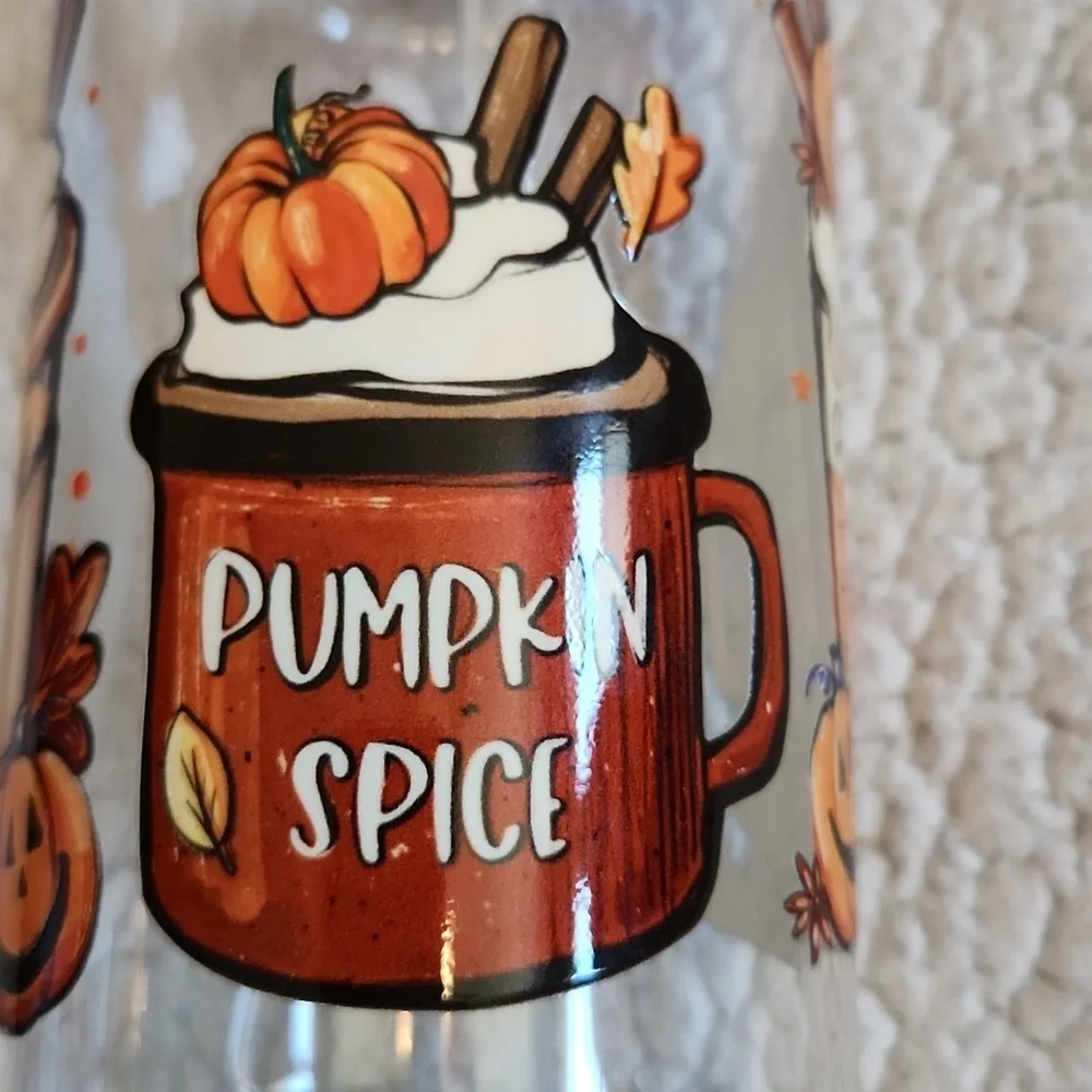 NWOT Halloween Fall Pumpkin Spice Glass Tumbler